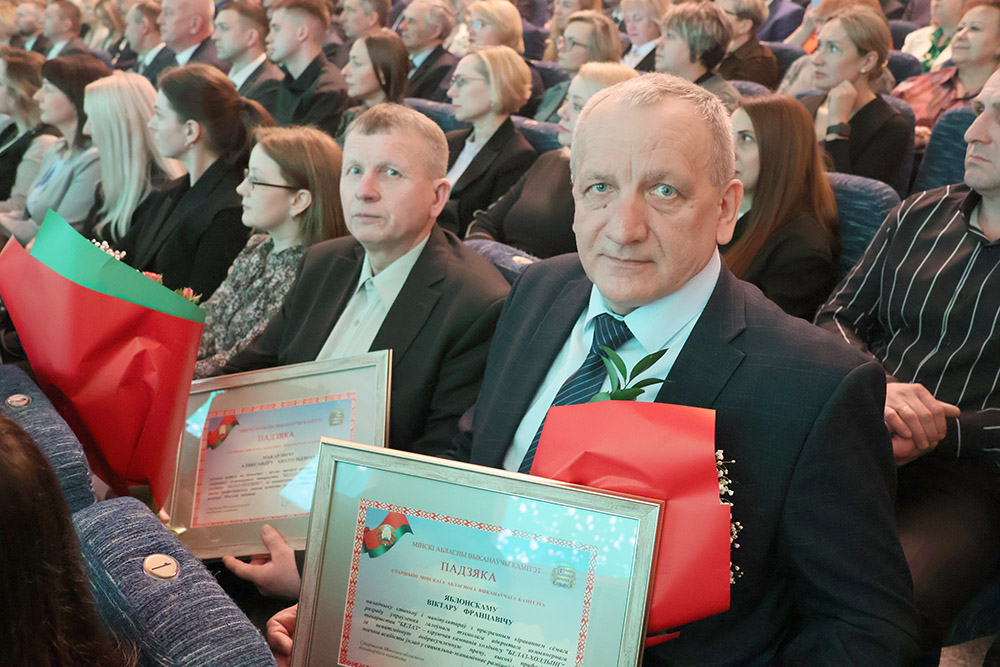 В числе лучших тружеников Жодино